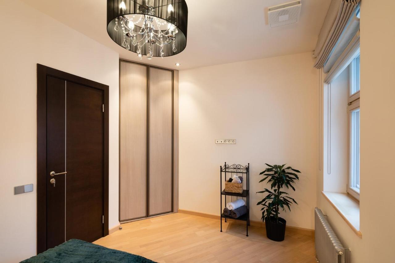 Old Riga Two Bedroom Apartment With 2 Bathrooms Exterior photo