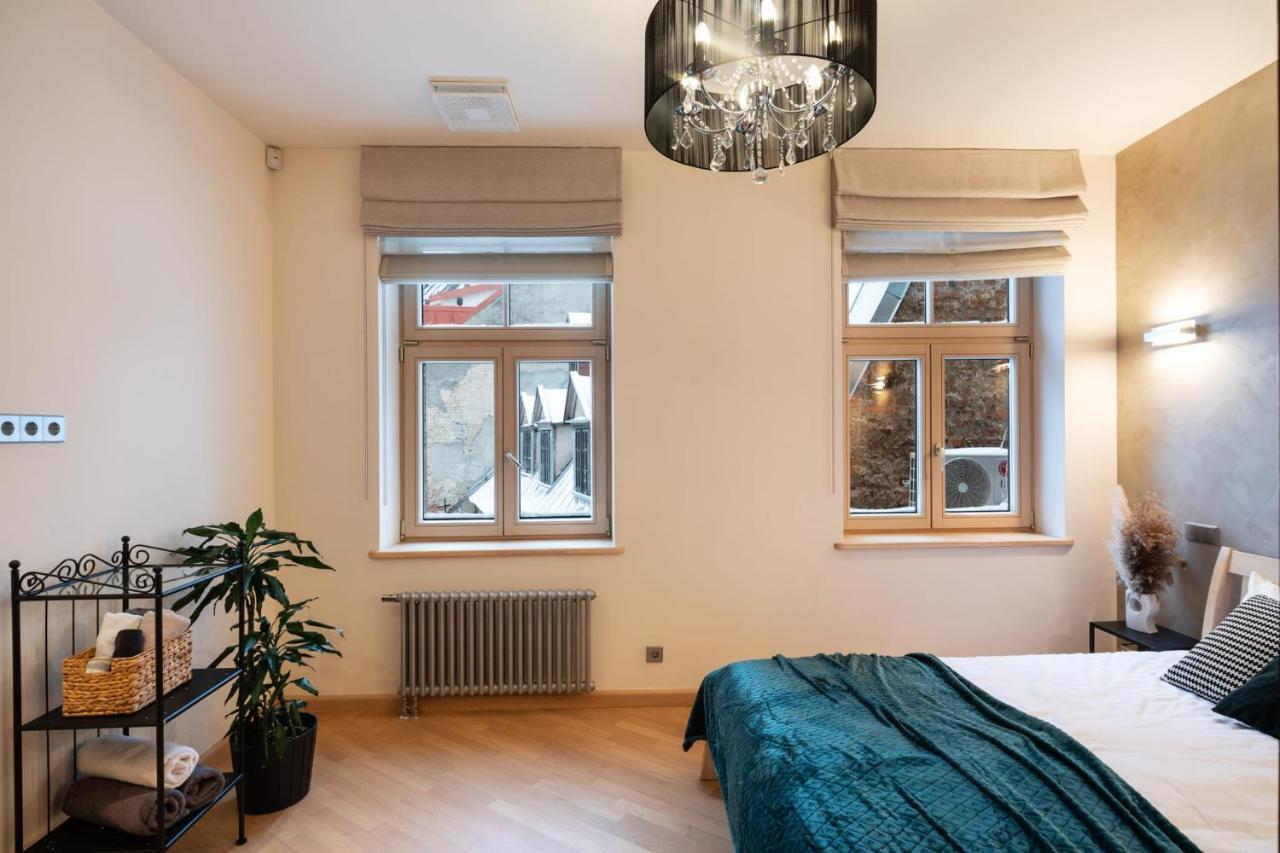 Old Riga Two Bedroom Apartment With 2 Bathrooms Exterior photo